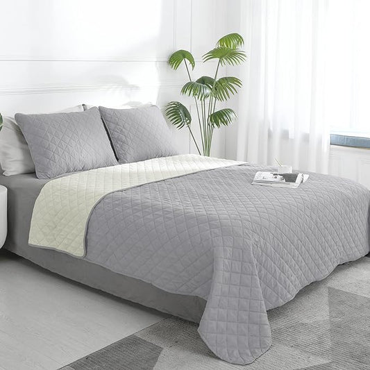 Easy-Going California King Size Reversible Quilt Set with 1 Quilt and 2 Pillow Shams, Soft Bed Quilt Cover, Water Resistant Lightweight Microfiber Bedspread, Stain Resistant, Light Gray/Ivory