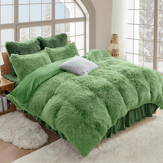 Sasttie 3-Piece Fluffy Duvet Cover King, Ultra Soft Faux Fur and Velvet Dark Green Comforter Cover, Luxury Fuzzy Bedding Sets for Winter Bed, Includes 1 Duvet Cover and 2 Pillowcases, No Comforter