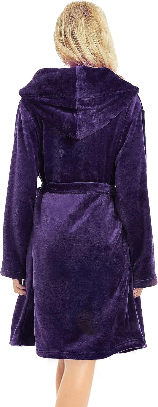 U2SKIIN Women Hooded Fleece Robe, Short Plush Robes for Womens With Hood Soft Warm Spa Bathrobe