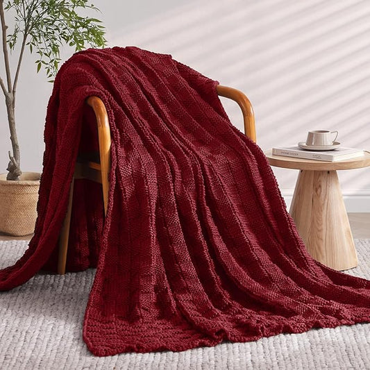 Knitted Weighted Blanket for Adult, No Beads Heavy Blanket 60” x 80'' 12lbs, Breathable Chunky Knit Blanket, Cooling Weighted Blanket for Hot Sleepers, Christmas Home Decor (Red)
