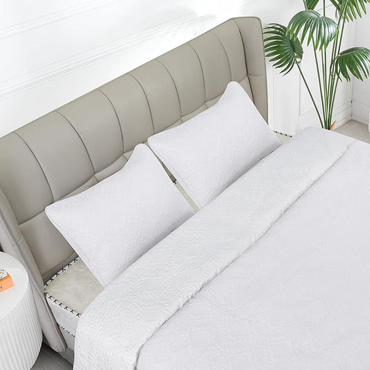 Easy-Going Twin Size Reversible Quilt Set with 1 Quilt and 1 Pillow Sham, Soft Bed Quilt Cover, Water Resistant Lightweight Microfiber Bedspread, Stain Resistant, Olive Leaf-White/White