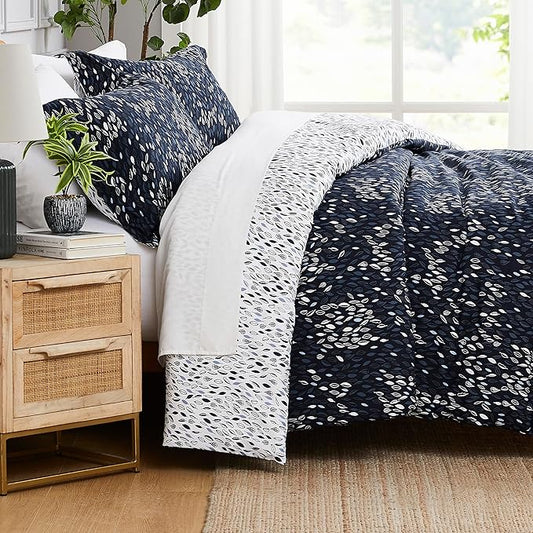Southshore Fine Living, Inc. FloralTwin Duvet Cover Set, Premium Microfiber XL/Twin Comforter Cover, Wrinkle-Resistant, Machine Washable – Includes 1 Duvet Cover and 1 Sham, Botanical Leaves Blue