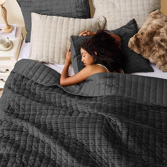 Wonderful Luxury Velvet Quilt - Striped Channel Stitch Black Grey Quilt Queen, Soft Corduroy Lightweight Comforter, Pet-Friendly, Tear-Resistant, Bedspread Coverlet Bedding Set for All Season,94"x94"