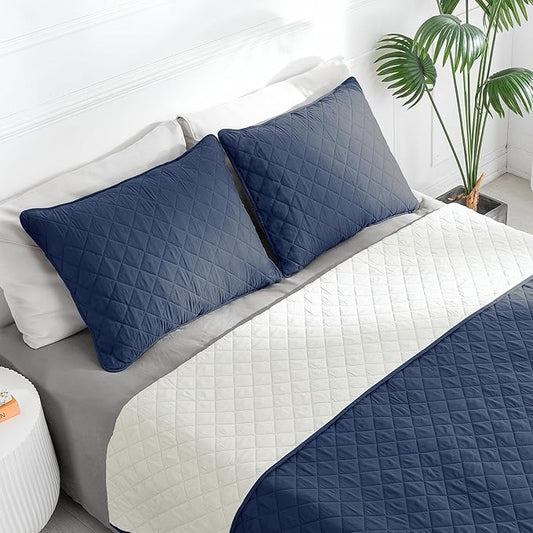 Easy-Going King Size Reversible Quilt Set with 1 Quilt and 2 Pillow Shams, Soft Bed Quilt Cover, Water Resistant Lightweight Microfiber Bedspread, Stain Resistant, Navy/Ivory