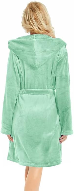 U2SKIIN Women Hooded Fleece Robe, Short Plush Robes for Womens With Hood Soft Warm Spa Bathrobe