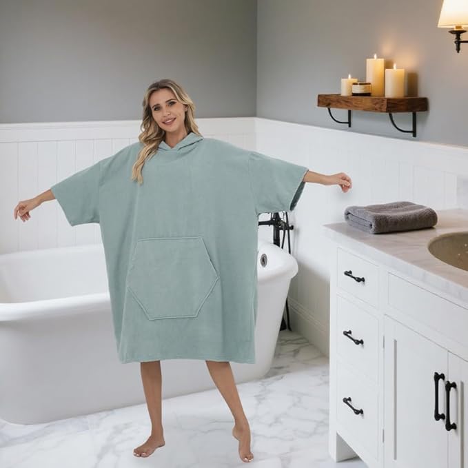 Surf Poncho Hooded Beach Towel, Quick Dry Terry Cloth, Extra Large Changing Robe with Pockets for Adults, Unisex Grass Tail Green Cover-Up for Swim, Bath, Beach, Gift for Swimmer Lovers