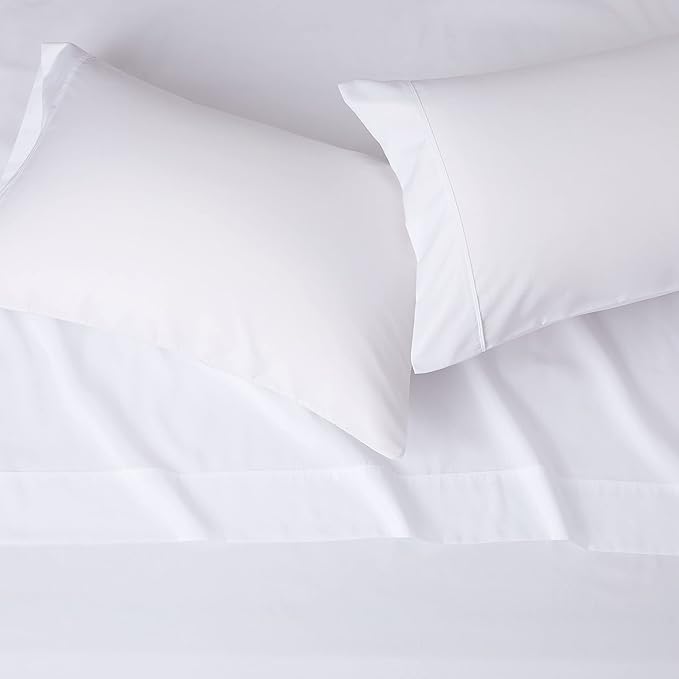 Amazon Basics Lightweight Super Soft, Wrinkle-Free, Easy Care Microfiber 4-Piece Bed Sheet Set with 14-Inch Deep Pockets, Full, Bright White, Solid AmazonBasics