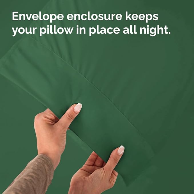 Queen Pillow Cases - 4 Pack - Super Soft Pillowcase Covers - Envelope Enclosure - Hotel Quality Pillow Protectors - Wrinkle Free, Fade & Stain Resistant - Machine Washable - 20" x 30" (Emerald Green)