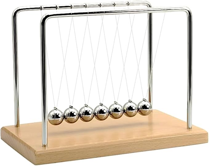 QLKUNLA Newtons Cradle Balance Balls Science Physics Gadget Desktop Decoration Kinetic Motion Toy for Home and Office (Beech,7 Balls)