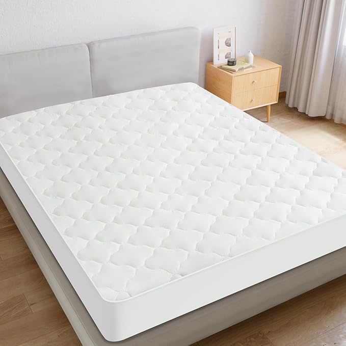 King Mattress Protector Pad Waterproof Quilted, Breathable & Cooling King Size Mattress Cover Protector Fitted with Deep Pocket Up to 18", (White)