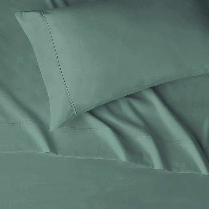 Amazon Basics Lightweight Super Soft Easy Care Wrinkle Free Microfiber 3 Piece Bed Sheet Set with 14-Inch Deep Pockets, Twin, Emerald Green, Solid, Kids, Men & Women Bedding (Pack of 4) AmazonBasics