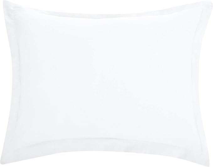 Amazon Basics Lightweight 2 Piece Microfiber Duvet Cover Set with Zipper Closure, Twin/Twin XL, Bright White, Solid