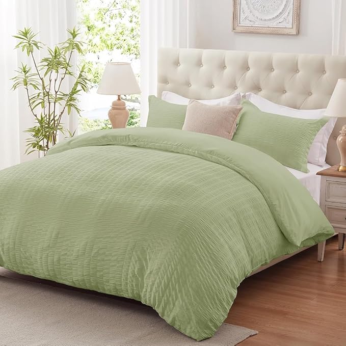 Cozyide Green Duvet Cover Queen Size, 3 Pieces Bedding Duvet Covers, Soft Breathable Seersucker Duvet Cover Set with Zipper Closure and Corner Ties (1 Duvet Cover 90"x90" + 2 Pillow Shams 20"x26")