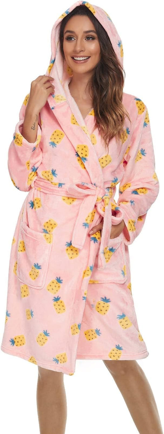 U2SKIIN Women Hooded Fleece Robe, Short Plush Robes for Womens With Hood Soft Warm Spa Bathrobe