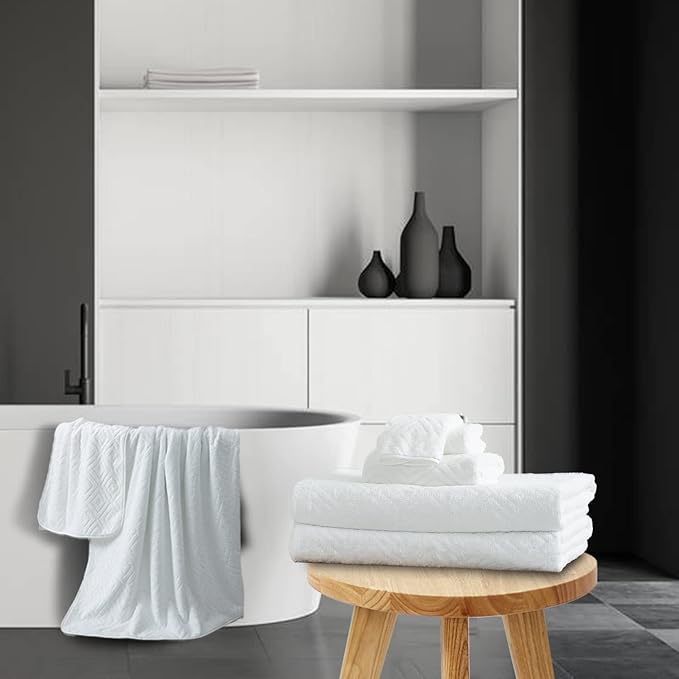 Ferdilan Extra Large Bath Towels Set of 4,35"x70" Oversized Bath Sheet Chair Towels, 600 GSM Ultra Soft & Absorbent Towels for Bathroom, Quick Dry Towel for Gym Hotel Camp Pool White