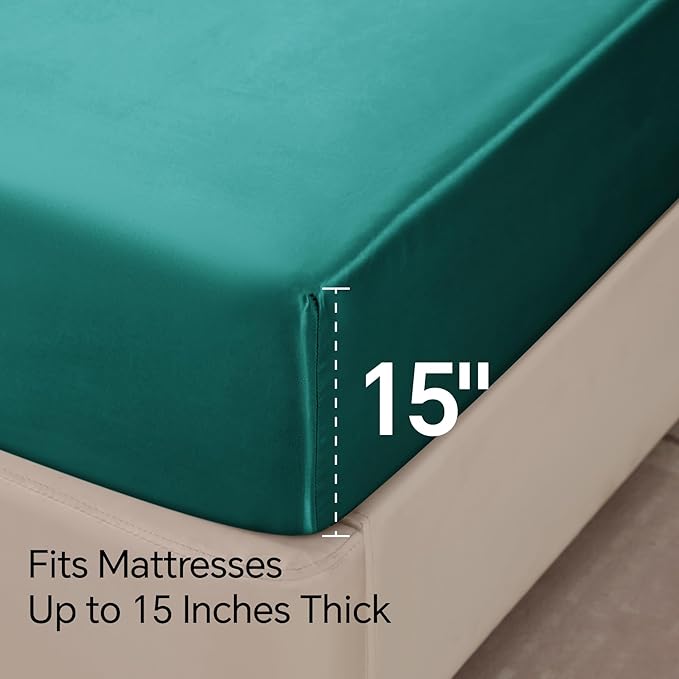 BEDELITE Satin Sheets Twin Size Bed Set, Luxury Soft Teal Silky Sheets for Hair and Skin, Similar to Silk Bed Sheets Set 3 Pieces with 1 Deep Pocket Fitted Sheet, 1 Flat Sheet, and 1 Pillowcase