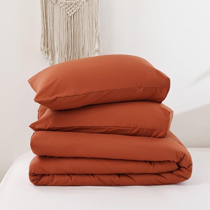 ROSGONIA Oversized King Comforter 120x120, 3pcs Super King Comforter (1 Burnt Orange Comforter & 2 Pillowcases) Lightweight Warm Bedding Set Quilt