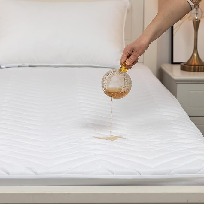 Kingnex Waterproof Quilted Mattress Protector Pad Fitted Padded Matress Cover with Deep Pocket Full Size