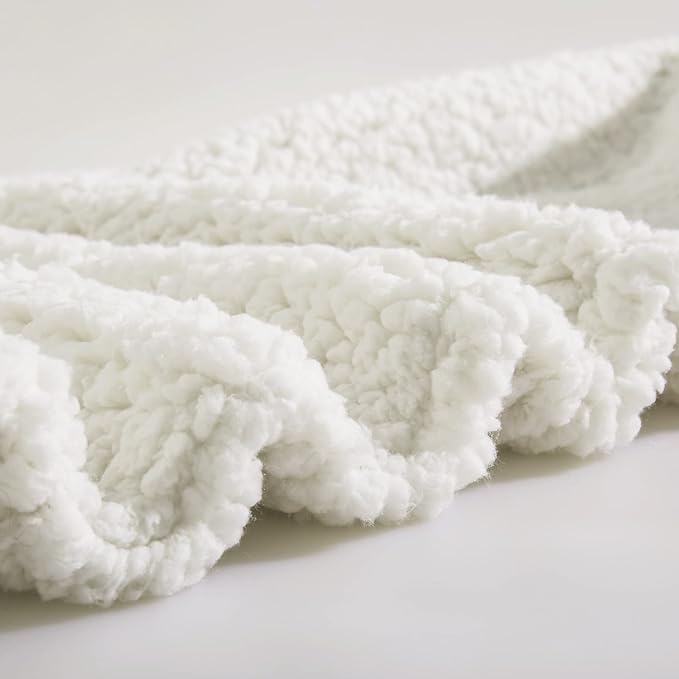 Reafort Ultra Soft Sherpa Body Pillow Cover/Case with Zipper Closure 21"x54" (21"x54" Body Pillow Cover, Cream)