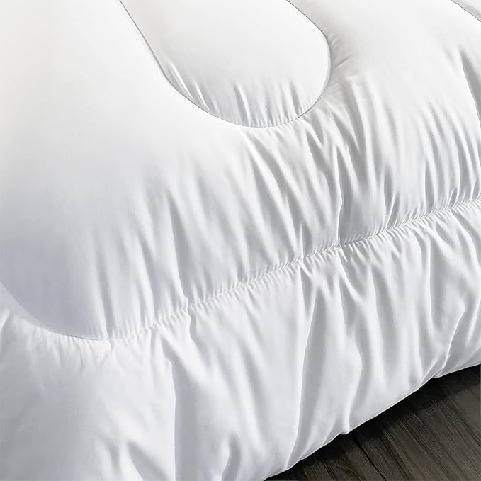 CVHOUSE Panda Bedding - Queen Size, Cute Panda Comforter & 2 Pillow Cases - 3 Piece Set