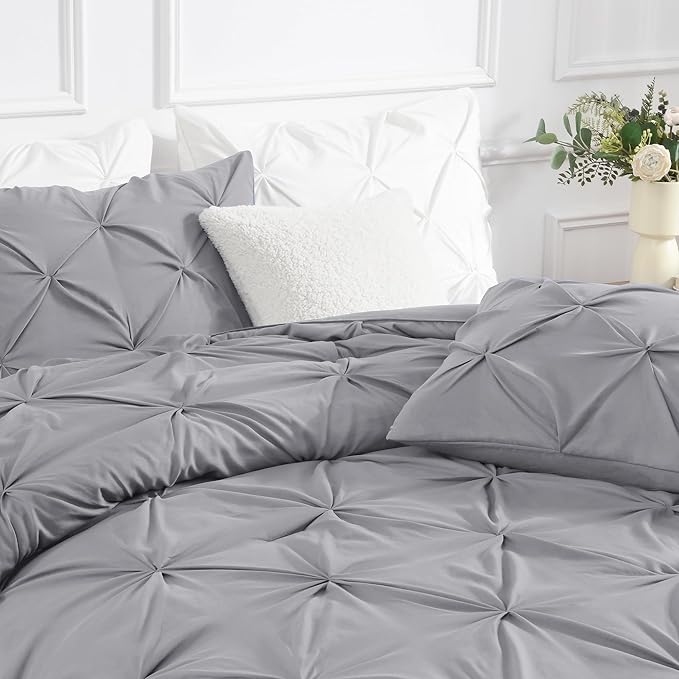Andency Silver Gray King Size Comforter Set (104x90Inch), 3 Pieces Soft Lightweight Western Modern Pinch Pleat Bedding Comforters, All Season Warm Down Alternative Bed Set for Boys Men Adults