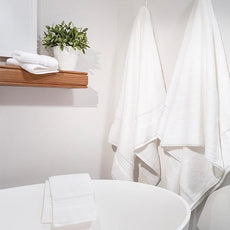 100% Organic Cotton Bath Towel Set | Bathroom Luxury Towel Set of 6 | GOTS Certified | Hotel Premium Towels | 700 GSM | 2 Bath Towels 30 x 56 | 2 Hand Towels 16 x 30 | 2 Wash Cloths 13 x 13 | White