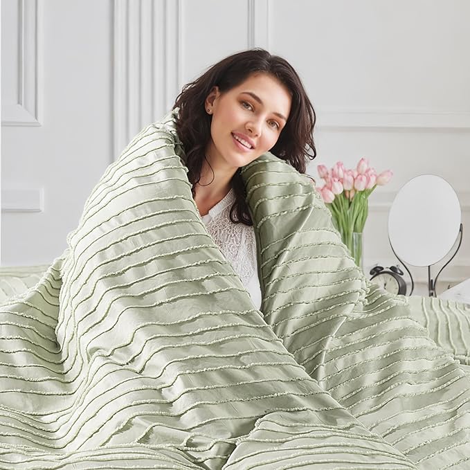 NEXHOME PRO California King Duvet Cover, Blue 3 Pieces Boho Tufted Duvet Cover Set, Soft and Lightweight Microfiber Comforter Cover Set (Sage Green,104 x 98)-No Comforter