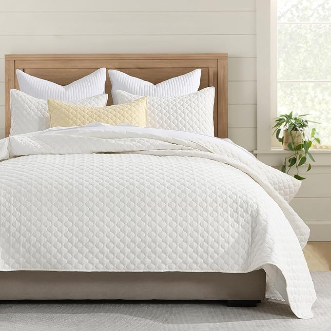 HORIMOTE HOME Cream Quilt King Size, Lightweight Quilt for Summer Ultra-Soft Microfiber Modern Style Quilted Clouds Pattern Bedspread Quit Set 3 Pieces (1 Quilt and 2 Pillow Shams)