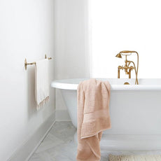 Delara Organic Cotton Luxuriously Plush Bath Towel | GOTS & OEKO-TEX Certified | Premium Hotel Quality Towels | Feather Touch Technology | 650 GSM Long Staple|Soft, Quick Dry & Ultra-Absorbent 30