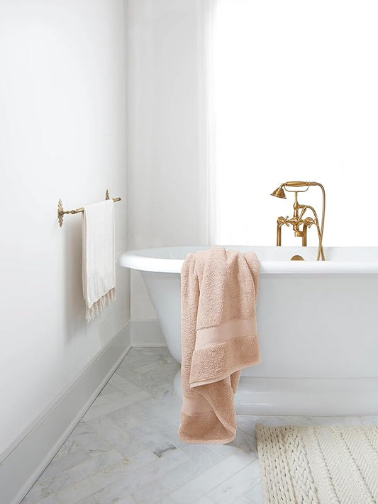 Delara Organic Cotton Luxuriously Plush Bath Sheet | GOTS & Oeko-TEX Certified | Premium Hotel Quality Towels | Feather Touch Technology| 650 GSM Long Staple|Soft, Quick Dry & Ultra-Absorbent 36"x70"