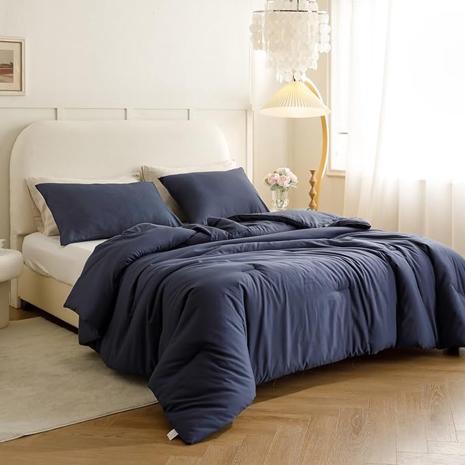 ROSGONIA King Size Comforter Set Navy Blue, 3pcs (1 Blue Comforter & 2 Pillowcases), All Season Bedding Soft Lightweight Bedspread Blanket Quilt