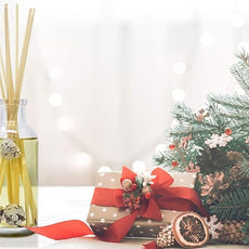 Urban Naturals Frosted Pinecones Holiday Scented Reed Diffuser Oil Gift Set | Pine, Cinnamon, Clove, Cedar Wood, Sandalwood and Vanilla Bean Scent Notes - 3.75 Ounces - Vegan - Made in The USA