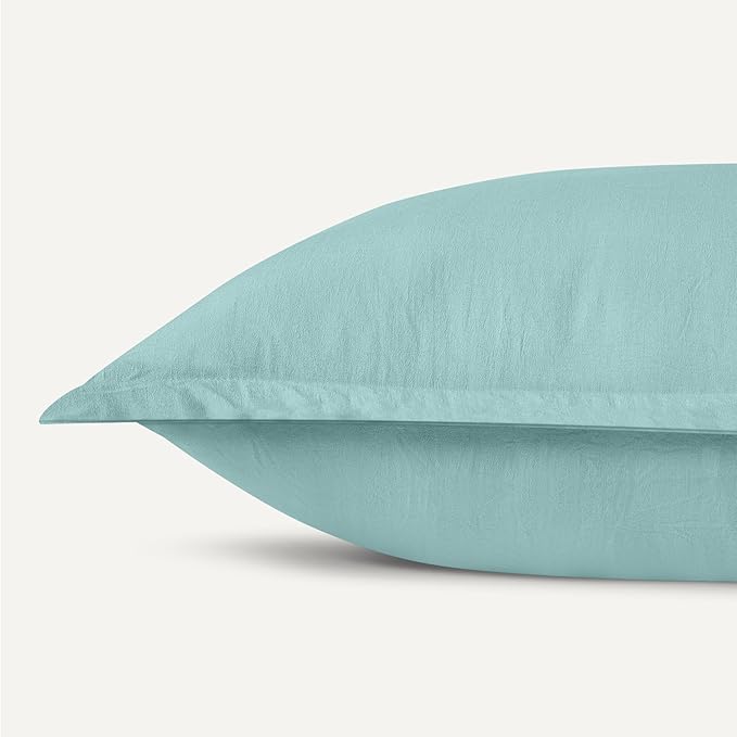 Amazon Basics Brushed Microfiber Comforter Set, Extra Soft with Natural Texture, 3-Piece, Queen/Full, Blue