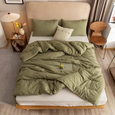 ROSGONIA Oversized King Comforter 120x120, 3pcs Super King Comforter (1 Olive Green Comforter & 2 Pillowcases) Lightweight Warm Bedding Set Quilt