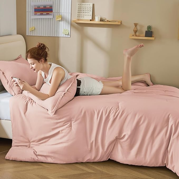 Litanika Comforter Set, Lightweight Solid Bedding Comforter Set, Fluffy Down Alternative Bed Set, Blush Pink, Twin/Twin XL