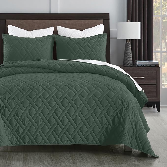 HORIMOTE HOME Quilt Set Twin Size Dark Green, Classic Geometric Diamond Stitched Pattern, Ultra Soft Microfiber Lightweight Bedding Set Bedspread Coverlet for All Season with 1 Quilt 1 Pillow Sham