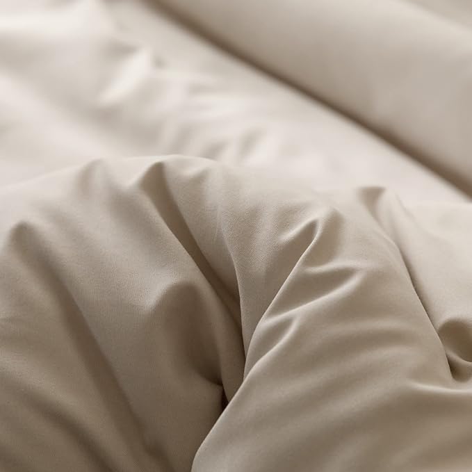 ROSGONIA Oversized Queen Comforter Oatmeal, 3pcs (1 Comforter & 2 Pillowcases) Lightweight Oversized Queen Comforter Sets Bedding Blanket Quilts