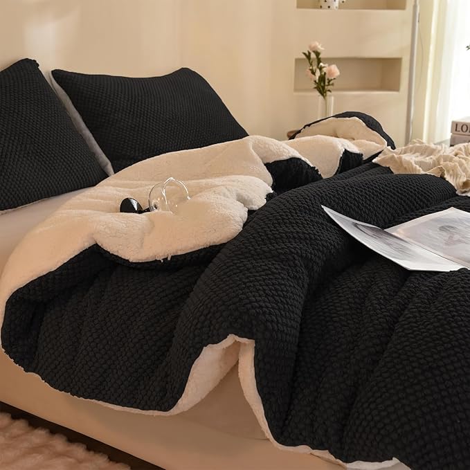 3D Jacquard Design Comforter Set, Ultra-Soft Warm Queen Size Sherpa Fur Plush 3-Pieces Sets Luxury Cozy Bedding with 2 Pillowcases (90"x90", Black)