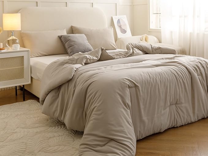 ROSGONIA Comforter Full Size for Girls Boys Teens Oatmeal, 3pcs (1 Boho Comforter & 2 Pillowcases), Lightweight Dorm Bedding Soft All Season Bed Set