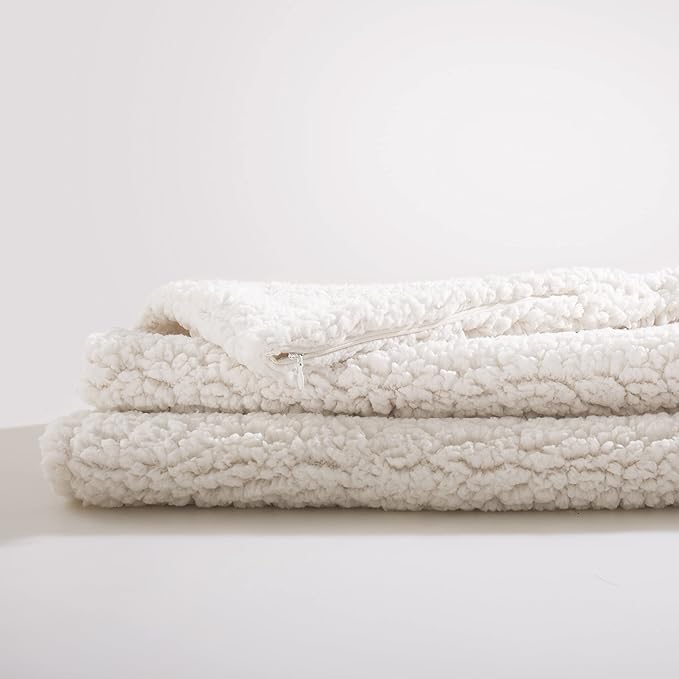 Reafort Ultra Soft Sherpa Euro Sham Pillow Case 26"x26" Replacement with Zipper Closure (Cream, 26"x26" Euro Sham)