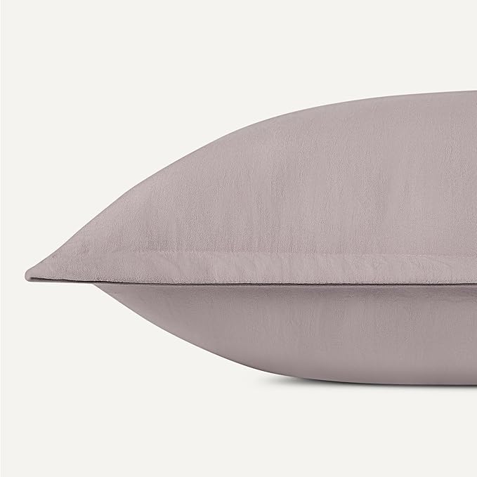 Amazon Basics Brushed Microfiber Comforter Set, Extra Soft with Natural Texture, 3-Piece, King, Purple