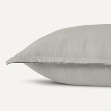 Amazon Basics Brushed Microfiber Comforter Set, Extra Soft with Natural Texture, 3-Piece, Queen/Full, Grey