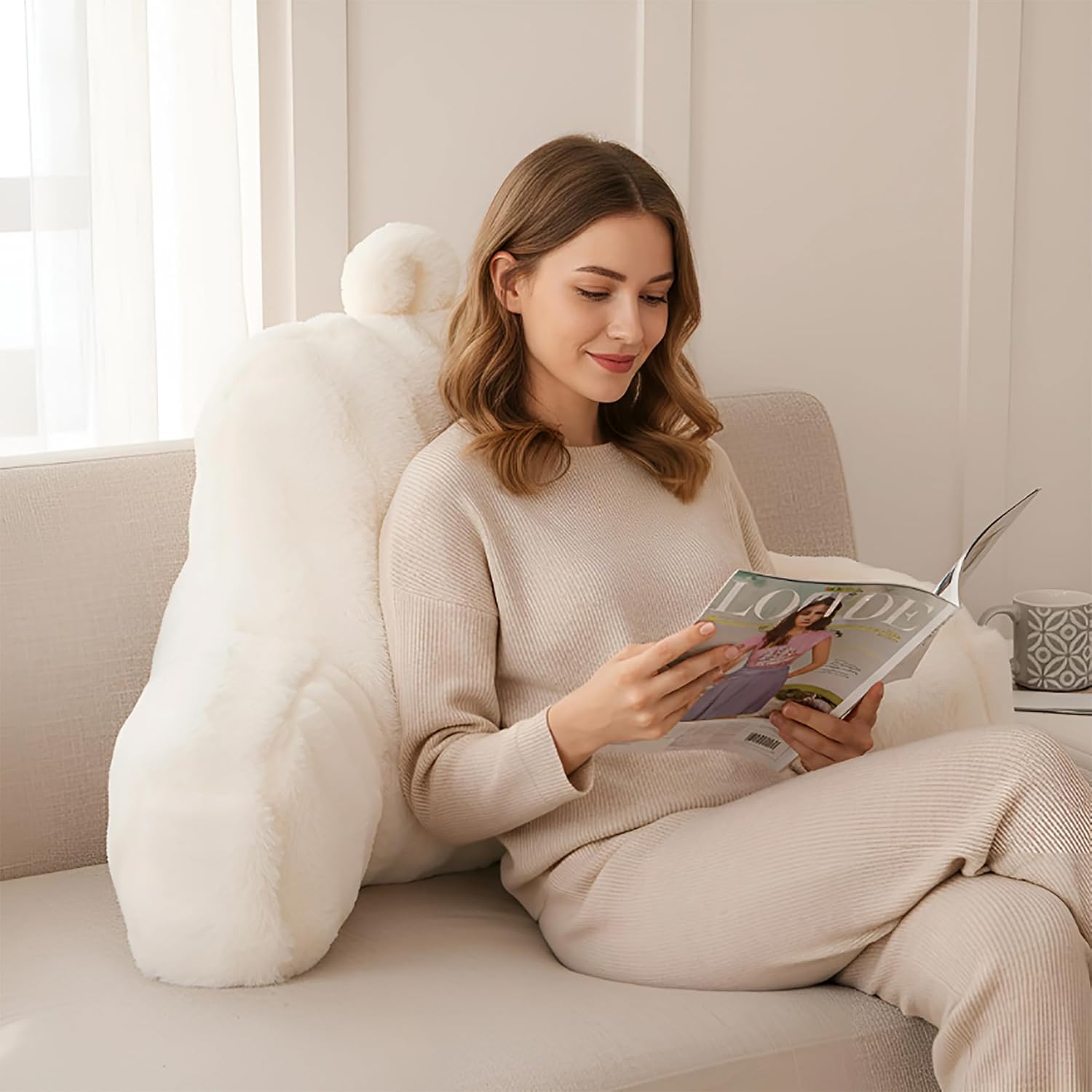 Yaoshuho Faux Fur Reading Pillow for Sitting in Bed, Large Backrest Bed Pillow with Arms, Back Support Pillow for Lounging Bedrest, Beige Dormly