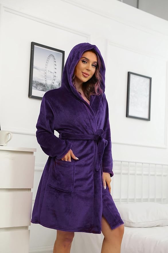 U2SKIIN Women Hooded Fleece Robe, Short Plush Robes for Womens With Hood Soft Warm Spa Bathrobe