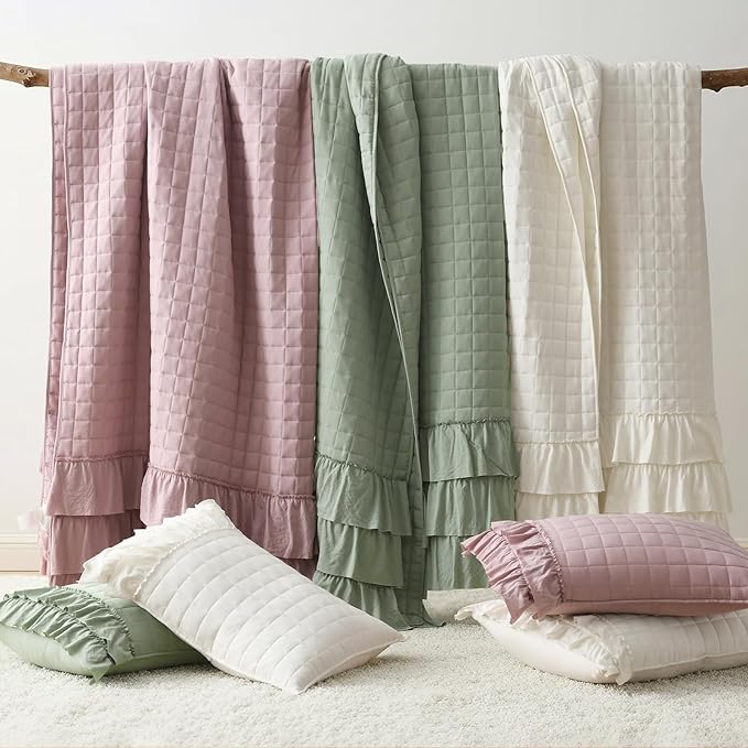 HORIMOTE HOME Asakusa Green Ruffled Quilt Set Queen Size, Geometric Square Stitched Pattern, Pre-Washed Farmhouse Shabby Chic Microfiber Lightweight Bedding Set Bedspread Coverlet for All Season