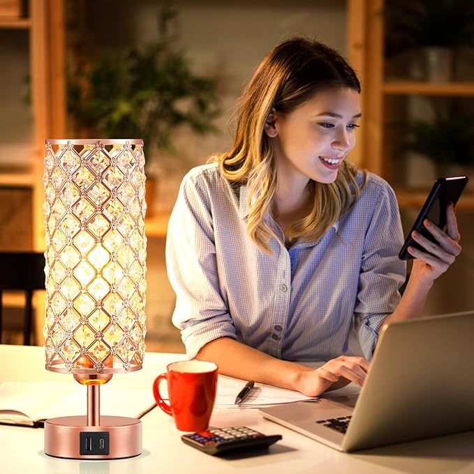 Hong-in Crystal Table Lamp - 3-Way Dimmable Touch Control, Rose Gold Bedside Lamp with USB C and A Ports, Nightstand Light for Living Room, Bedroom, Home Office (Bulb Included)