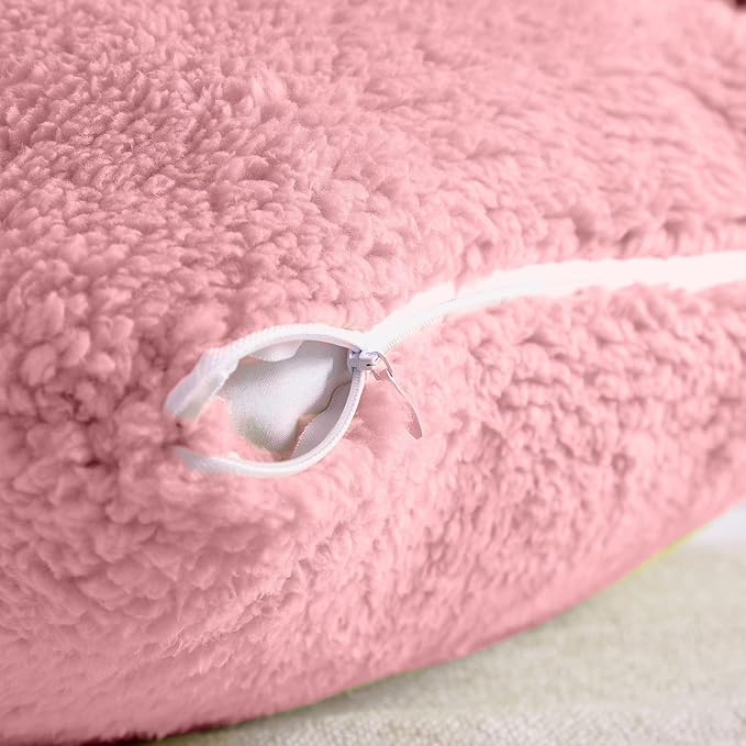 Reafort Ultra Soft Sherpa Pillowcases Pillow Covers Standard Size 20"x26" Pack of 2 with Zipper Closure (Pink, 20”x26” Standard Sham)