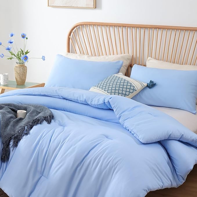 ROSGONIA King Size Comforter Set Light Blue, 3pcs King Comforter Set (1 Comforter & 2 Pillowcases) All Season Soft Lightweight Bedspread Blanket Quilt