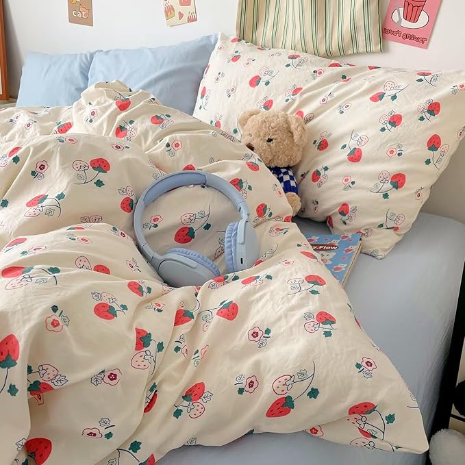 mixinni Strawberry Duvet Cover Set Queen Size - 3 Piece Cute Pink Strawberry Bedding Set, Lightweight & Breathable, Includes 1 Soft Aesthetic Duvet Cover & 2 Pillowcases Perfect for Girls
