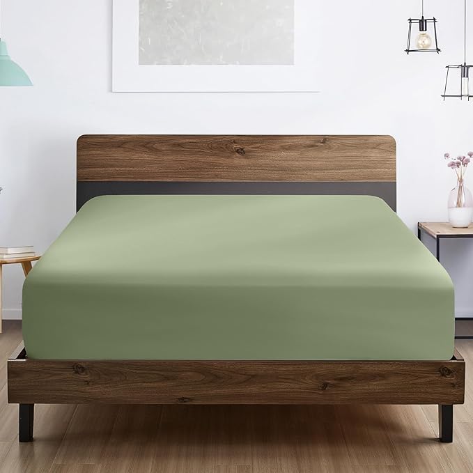 FreshCulture King Fitted Sheet Only - Hotel Quality Ultra Soft & Breathable Brushed Microfiber Fitted Sheet with 21 Inch Deep Pockets - Fits King Size Bed (Sage Green)